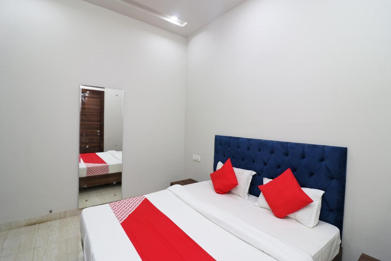 Oyo 38799 Savoy Guest House Panipat Exterior photo